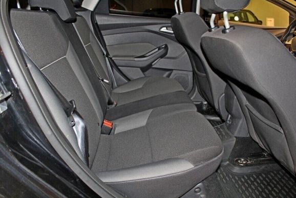 Ford Focus, 1.6 л, Робот, 2013 фото 1