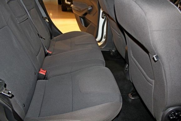 Ford Focus, 1.6 л, МТ, 2012 фото 8