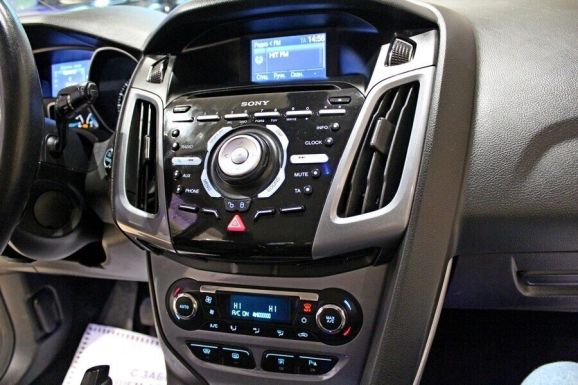 Ford Focus, 1.6 л, МТ, 2012 фото 9