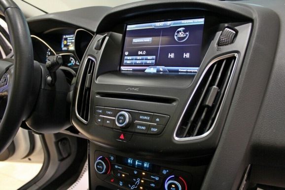 Ford Focus, 1.6 л, АТ, 2015 фото 10