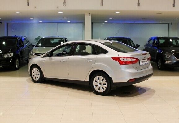 Ford Focus, 1.6 л, Робот, 2014 фото 5