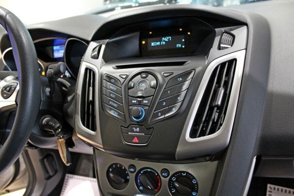 Ford Focus, 1.6 л, Робот, 2014 фото 9