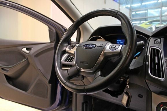 Ford Focus, 1.6 л, Робот, 2014 фото 10
