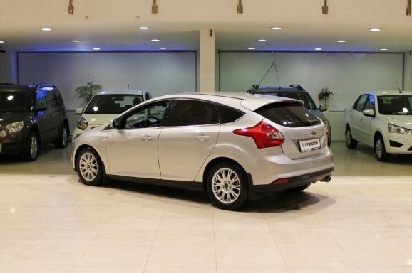 Ford Focus, 2.0 л, Робот, 2013 фото 5