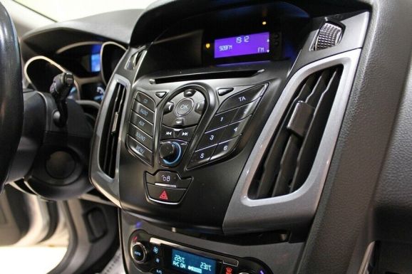 Ford Focus, 2.0 л, Робот, 2013 фото 10