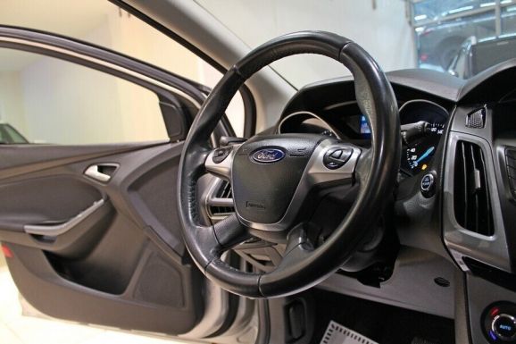 Ford Focus, 2.0 л, Робот, 2013 фото 11