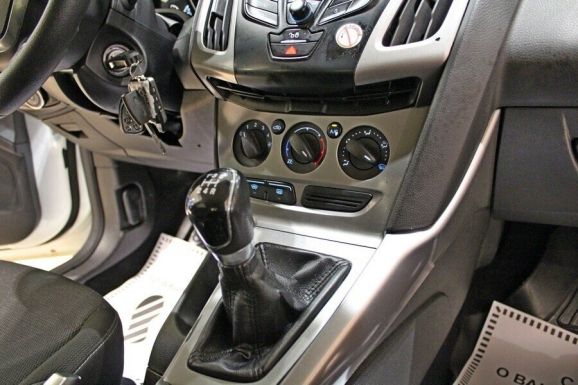 Ford Focus, 1.6 л, МТ, 2014 фото 9