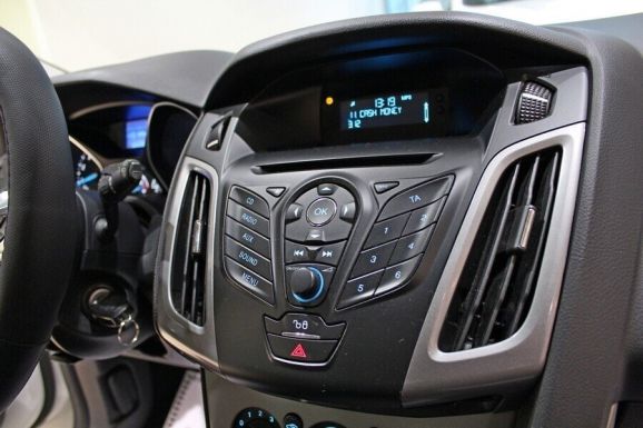 Ford Focus, 1.6 л, МТ, 2014 фото 2