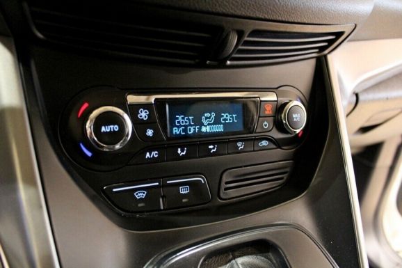 Ford Kuga, 1.6 л, АТ, 2013 фото 2