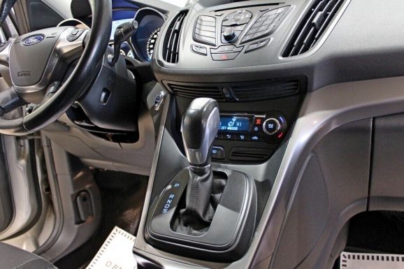 Ford Kuga, 1.6 л, АТ, 2013 фото 9