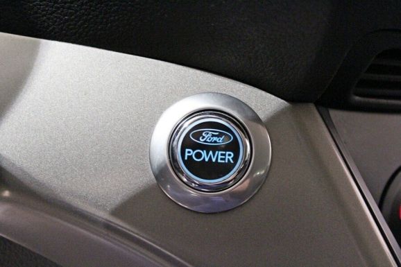 Ford Kuga, 1.6 л, АТ, 2013 фото 1