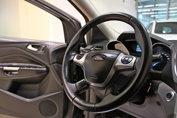 Ford Kuga, 2.5 л, АТ, 2015 фото 11