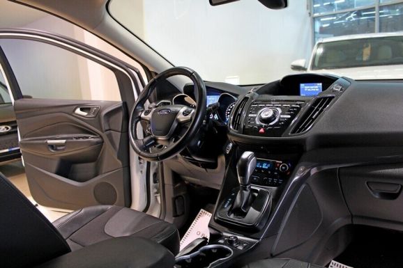 Ford Kuga, 1.6 л, АТ, 2016 фото 7