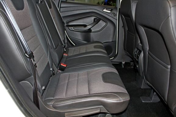 Ford Kuga, 1.6 л, АТ, 2016 фото 1