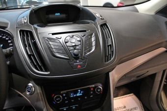 Ford Kuga, 1.6 л, АКПП, 2014 фото 2