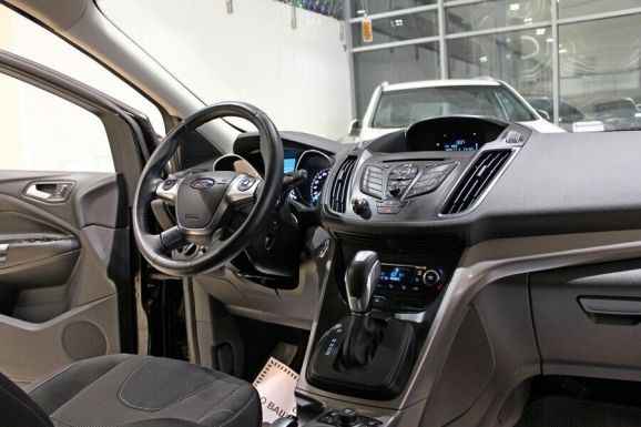 Ford Kuga, 2.5 л, АТ, 2017 фото 7