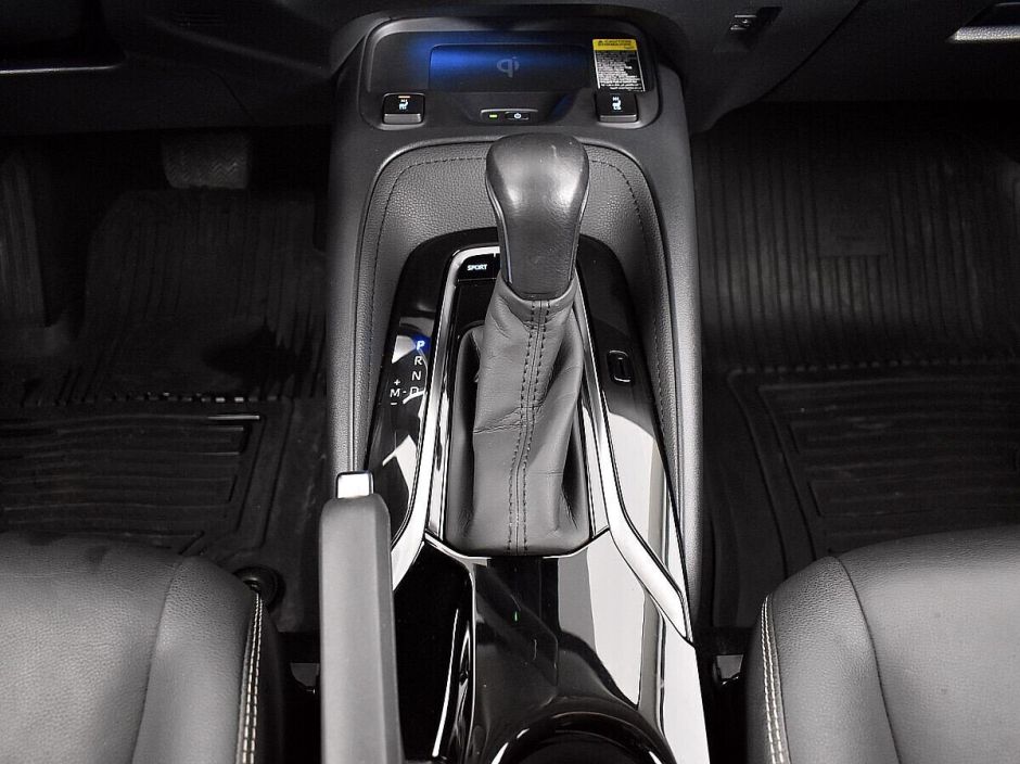 Toyota Corolla, 1.6 л, Вариатор, 2019 фото 1