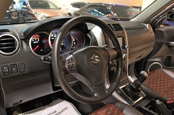 Suzuki Grand Vitara, 2.0 л, МТ, 2014 фото 9