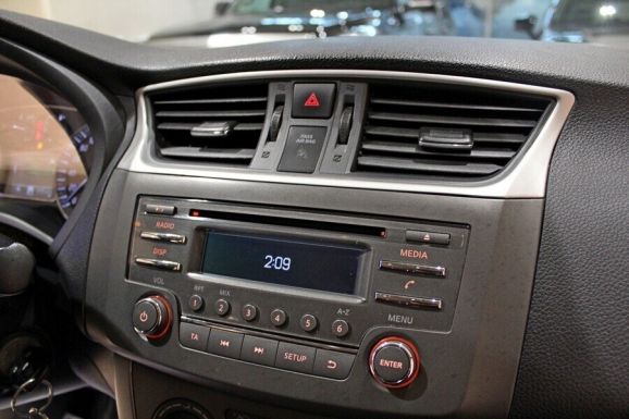 Nissan Sentra, 1.6 л, Вариатор, 2015 фото 9