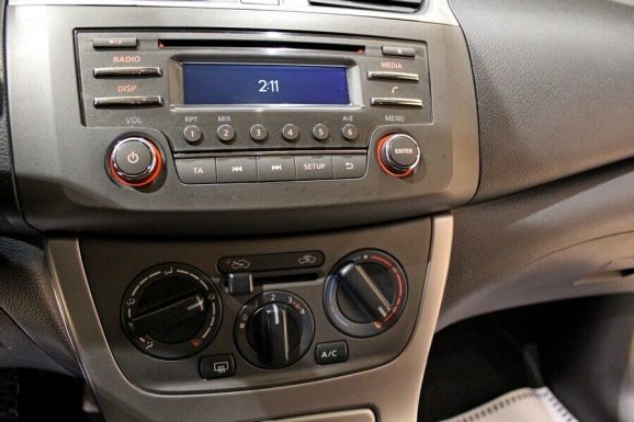 Nissan Sentra, 1.6 л, Вариатор, 2015 фото 2