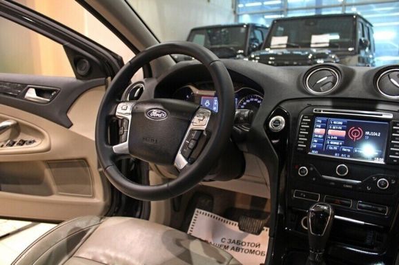Ford Mondeo, 2.0 л, Робот, 2013 фото 7