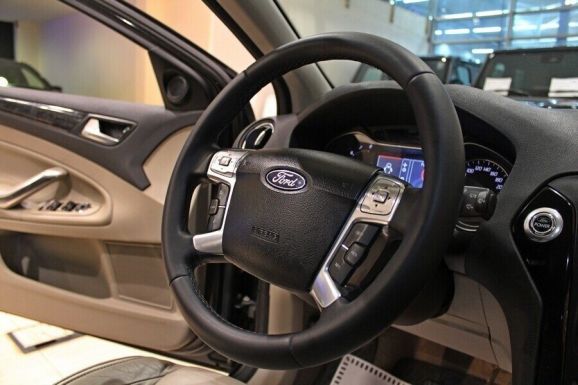 Ford Mondeo, 2.0 л, Робот, 2013 фото 1