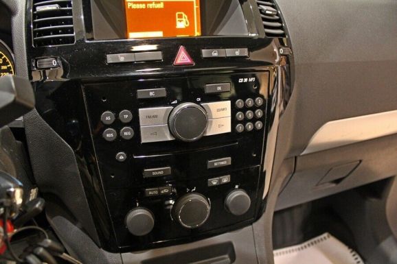 Opel Zafira, 1.8 л, МТ, 2011 фото 1