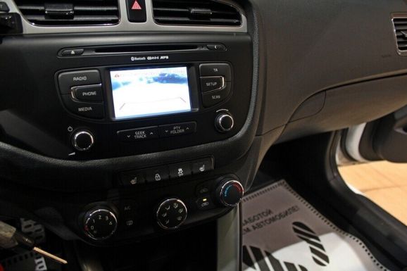 Kia Ceed, 1.6 л, АТ, 2013 фото 9