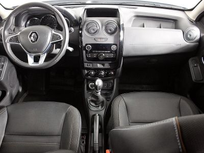 Renault Duster, 2.0 л, МКПП, 2019 фото 8