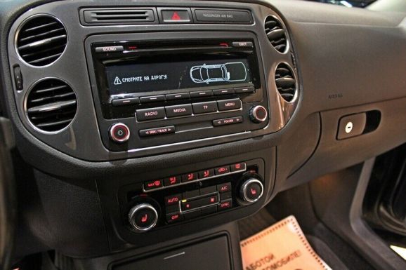Volkswagen Tiguan, 1.4 л, Робот, 2014 фото 2