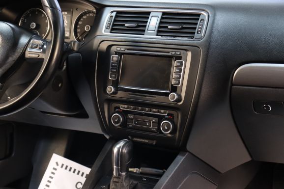 Volkswagen Jetta, 1.4 л, Робот, 2013 фото 2