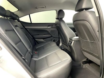 Hyundai Elantra, 2.0 л, АКПП, 2017 фото 1