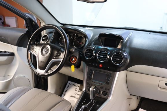 Opel Antara, 2.2 л, АТ, 2013 фото 9
