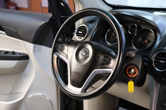 Opel Antara, 2.2 л, АТ, 2013 фото 1