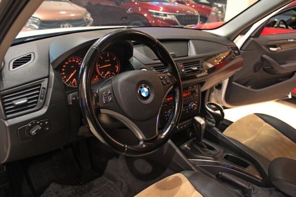 BMW X1, 2.0 л, АТ, 2011 фото 7