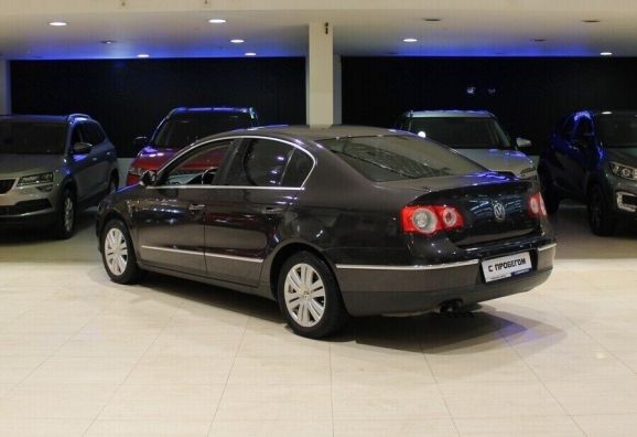 Volkswagen Passat, 1.8 л, Робот, 2010 фото 6