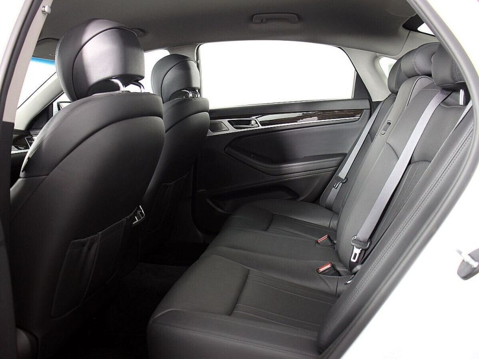 Genesis G80, 2.0 л, АТ, 2018 фото 1