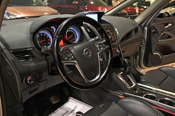 Opel Zafira, 1.4 л, АТ, 2013 фото 2