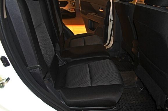 Mitsubishi Outlander, 2.4 л, Вариатор, 2013 фото 8