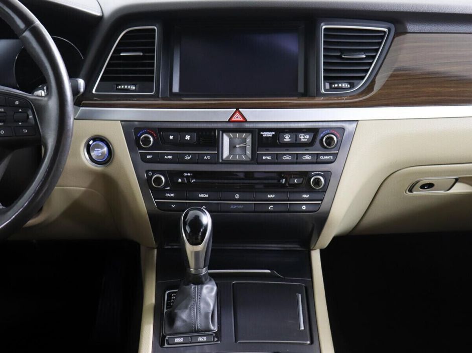 Genesis G80, 2.0 л, АТ, 2017 фото 9