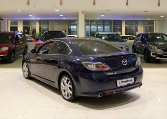 Mazda 6, 2.0 л, АКПП, 2011 фото 5