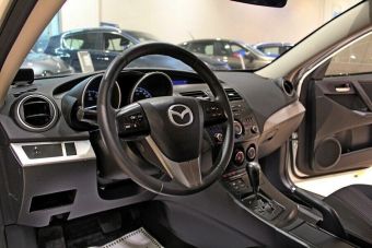 Mazda 3, 1.6 л, АКПП, 2012 фото 9
