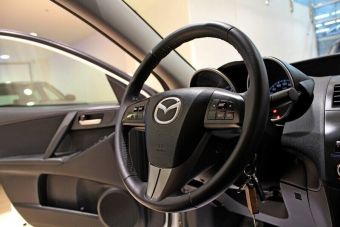 Mazda 3, 1.6 л, АКПП, 2012 фото 2