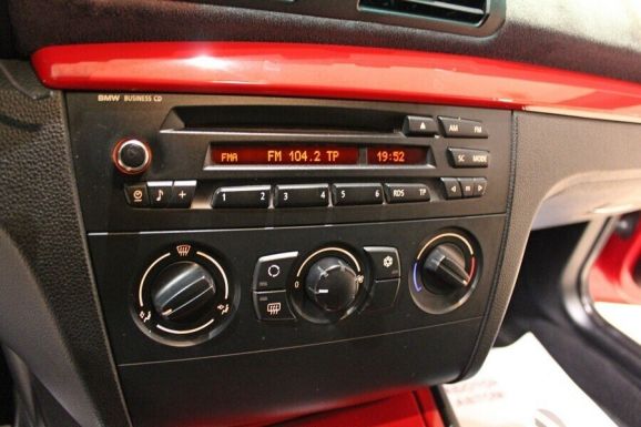 BMW 1 серии, 1.6 л, АТ, 2010 фото 2