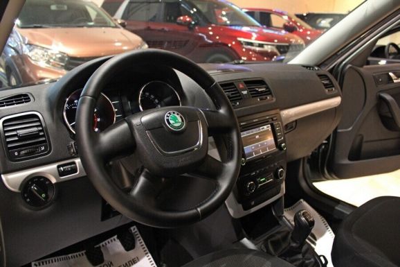 Skoda Yeti, 1.2 л, МТ, 2014 фото 9