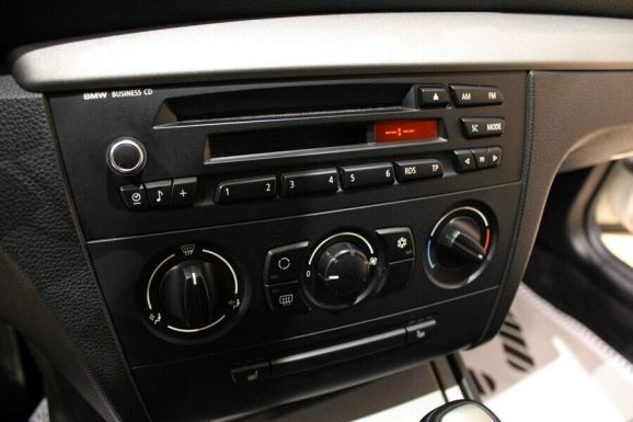 BMW 1 серии, 1.6 л, АТ, 2011 фото 8