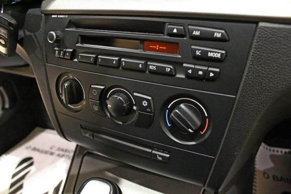 BMW 1 серии, 1.6 л, АТ, 2011 фото 10