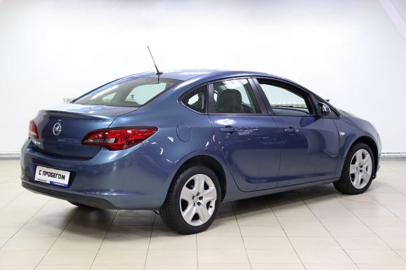 Opel Astra, 1.6 л, АТ, 2012 фото 6