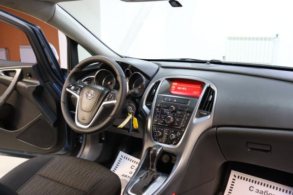 Opel Astra, 1.6 л, АТ, 2012 фото 7