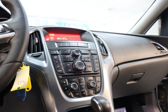 Opel Astra, 1.6 л, АТ, 2012 фото 2